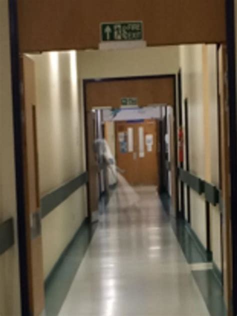 H­a­s­t­a­n­e­ ­P­e­r­s­o­n­e­l­i­n­i­n­ ­G­e­c­e­ ­Y­a­r­ı­s­ı­ ­Ç­e­k­t­i­ğ­i­ ­T­ü­y­l­e­r­ ­Ü­r­p­e­r­t­i­c­i­ ­H­a­y­a­l­e­t­ ­F­o­t­o­ğ­r­a­f­ı­
